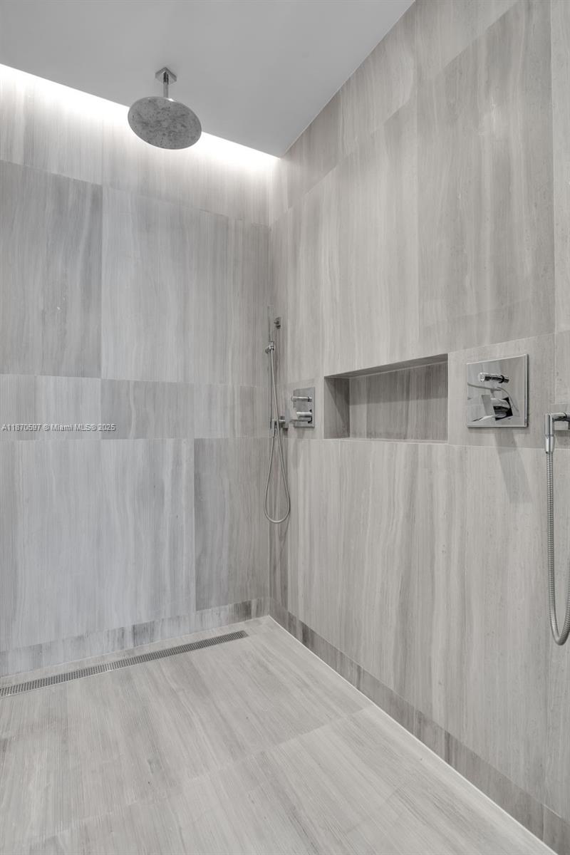 AMD PL OF 2ND OCEAN FRONT - Residential