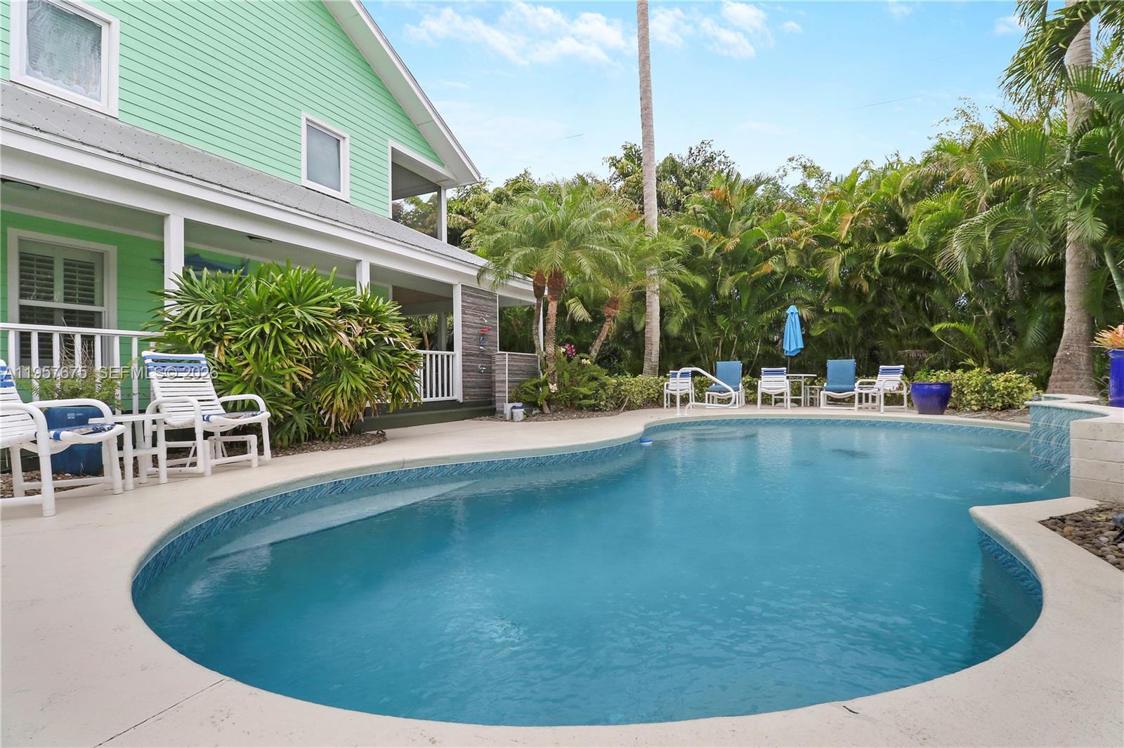 WOODMERE PINES - Residential