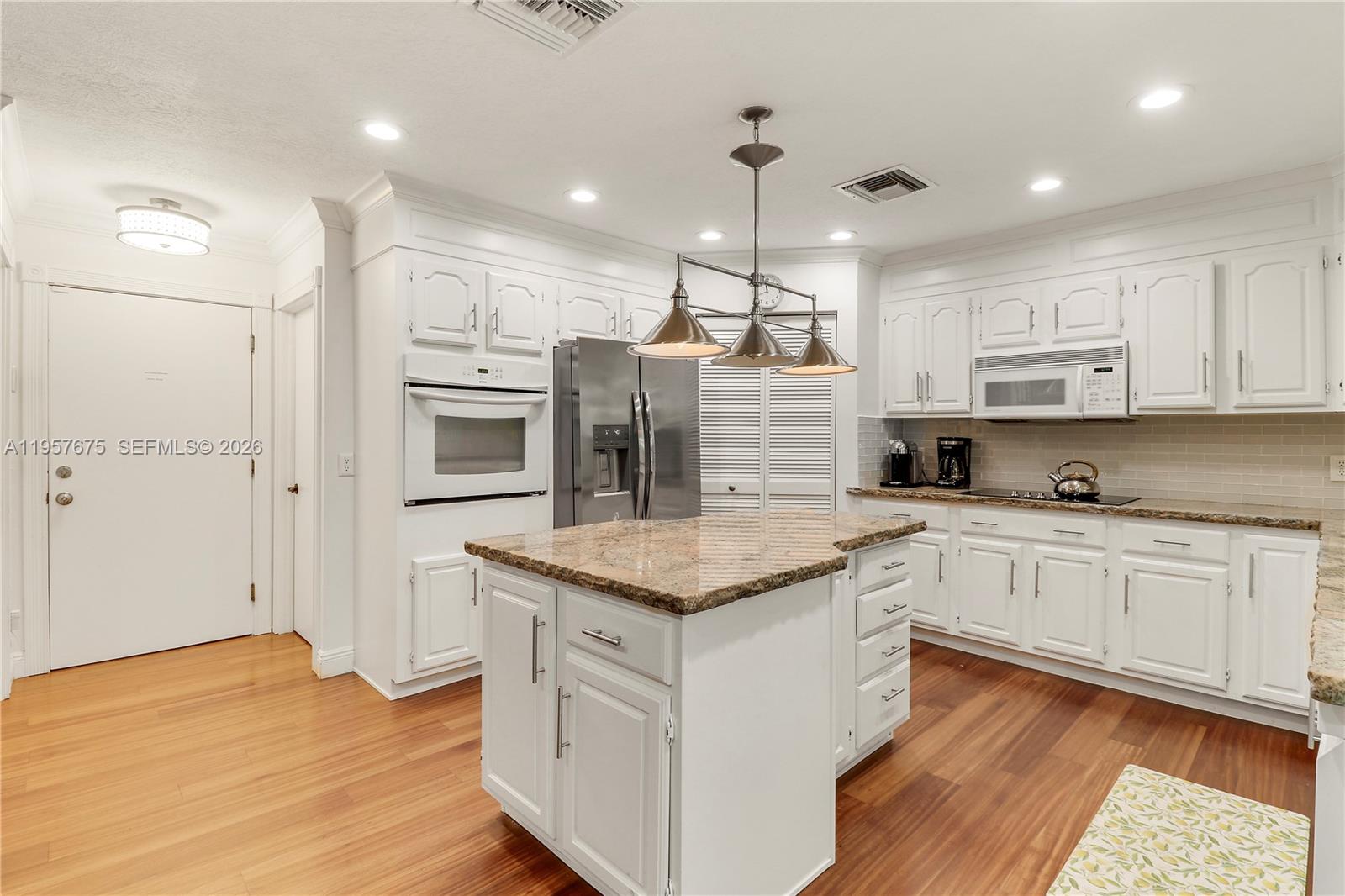 WOODMERE PINES - Residential