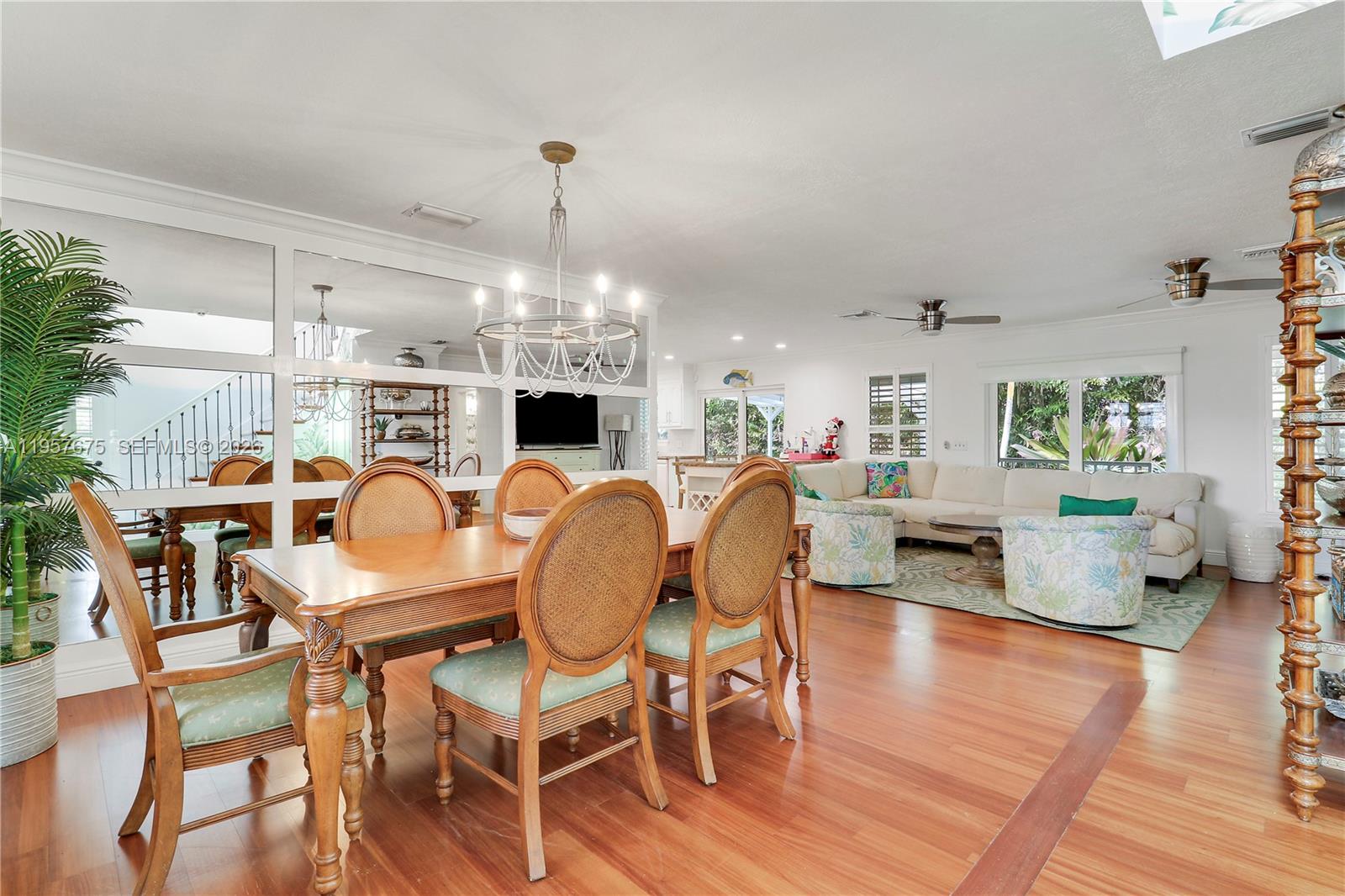 WOODMERE PINES - Residential