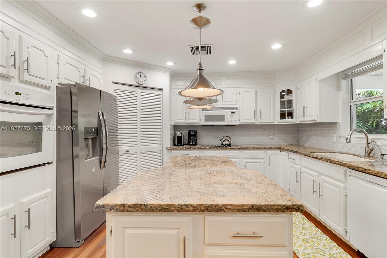 WOODMERE PINES - Residential