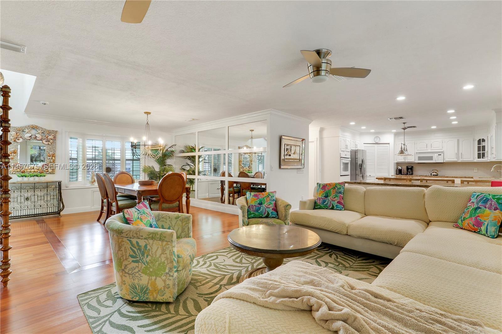 WOODMERE PINES - Residential