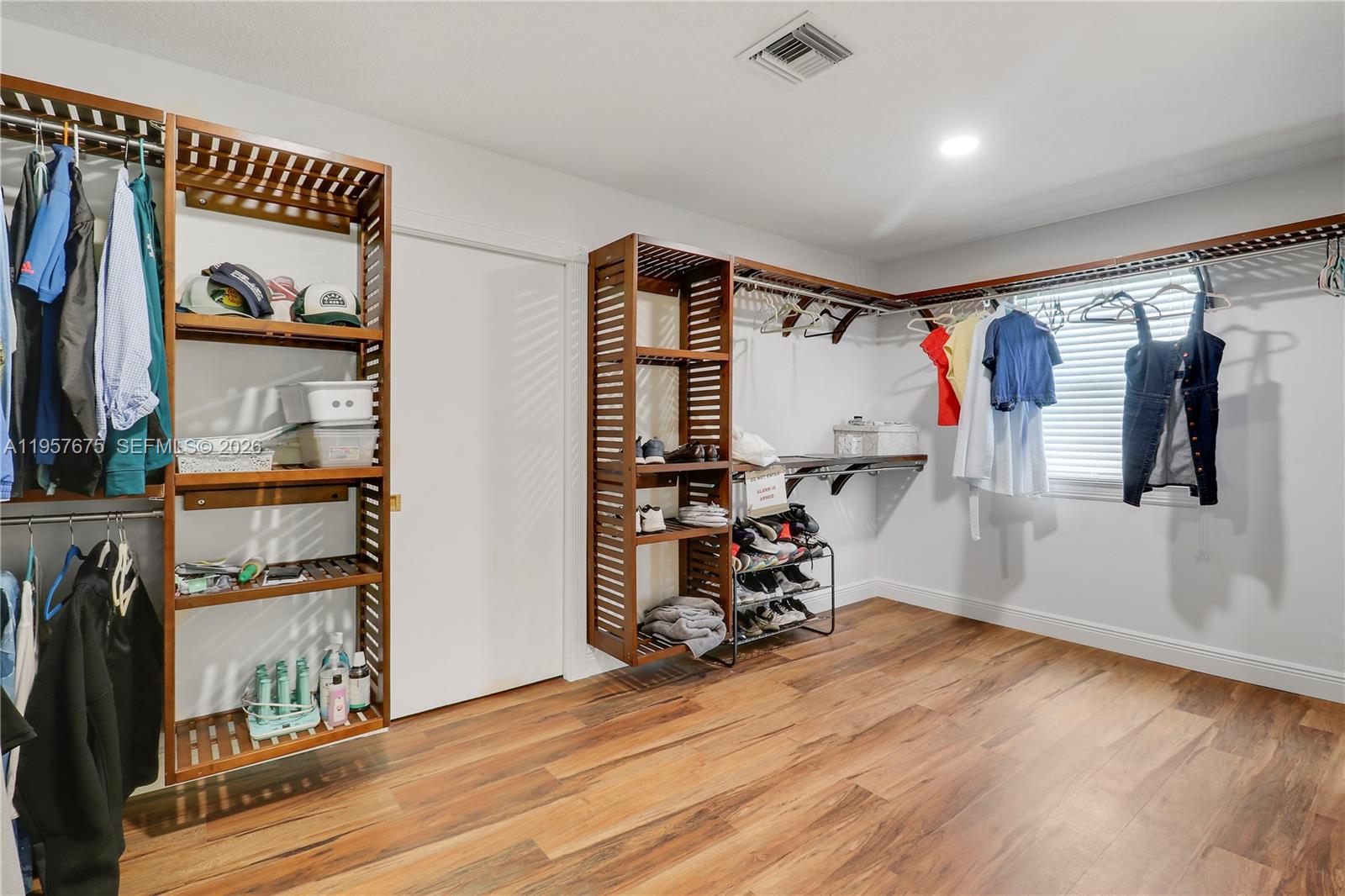 WOODMERE PINES - Residential