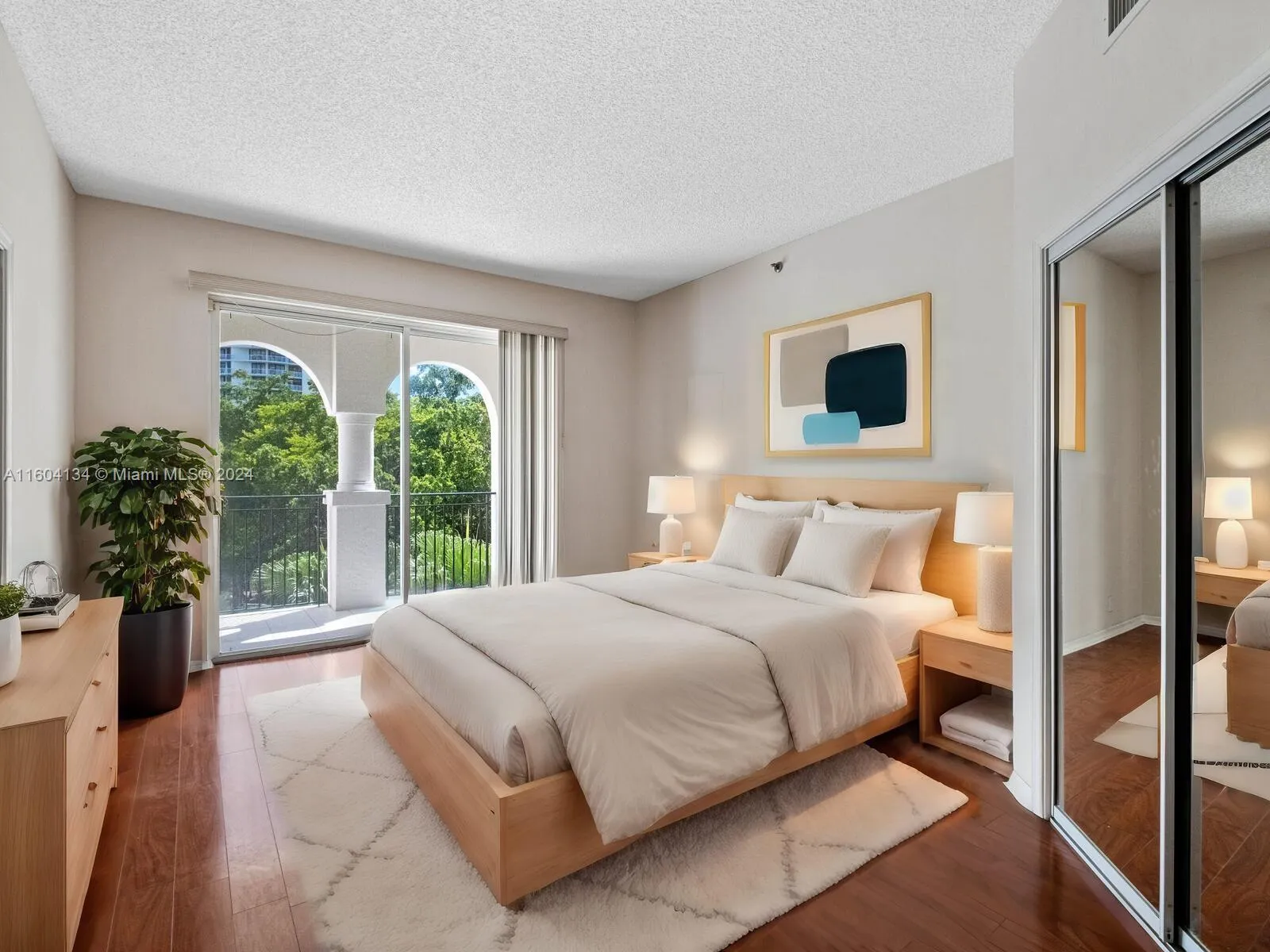 Aventura, Florida 33160, United States, 3 Bedrooms Bedrooms, ,4 BathroomsBathrooms,Residential,Pending,54598