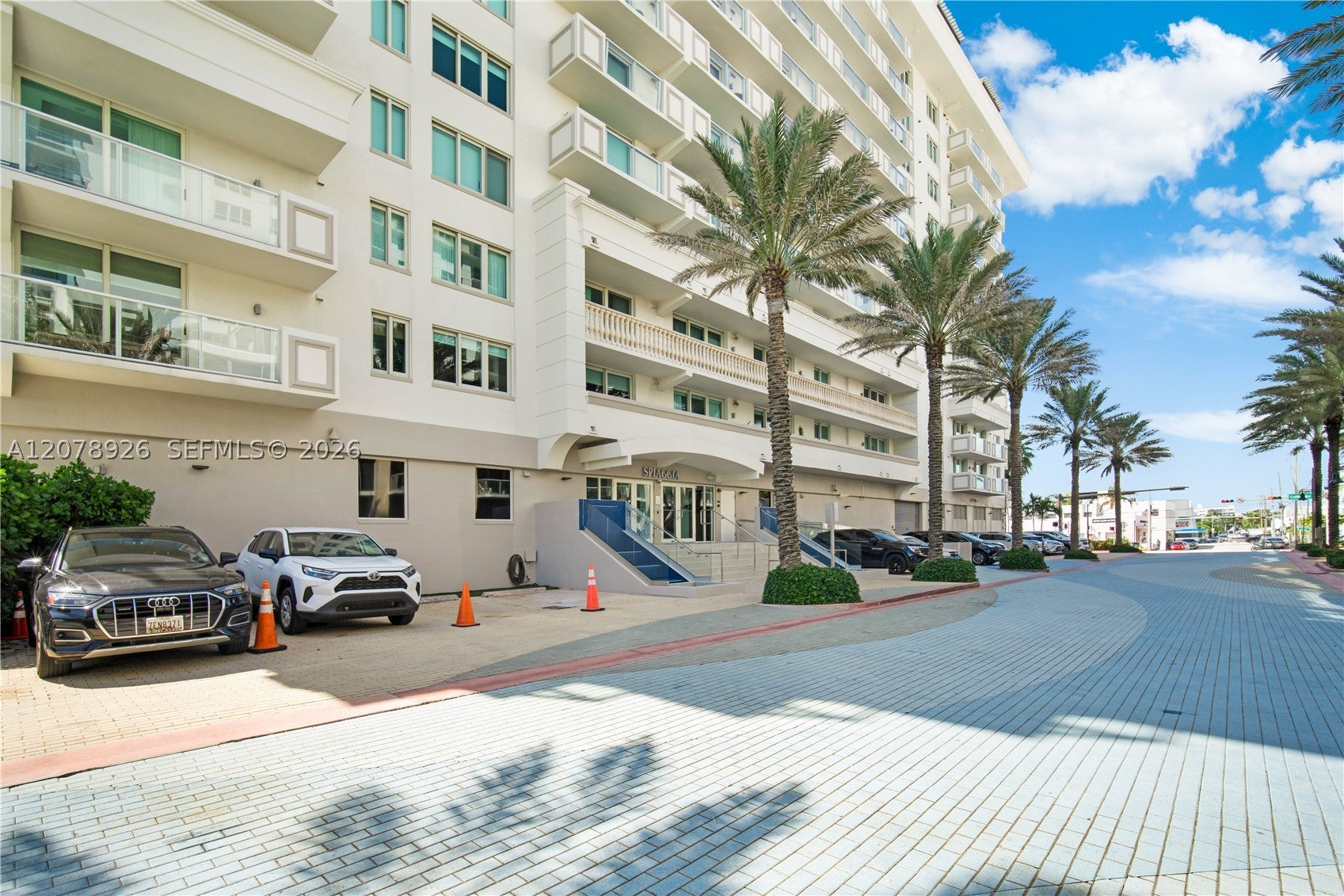 9499 Collins Ave 307