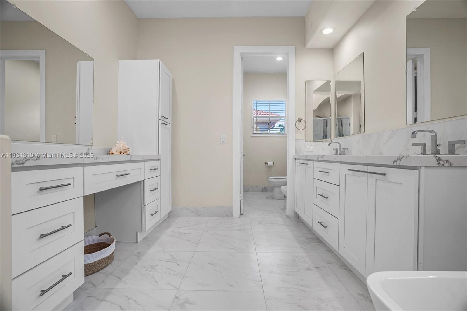 THREE ISLANDS 3RD SECTION - Residential Lease