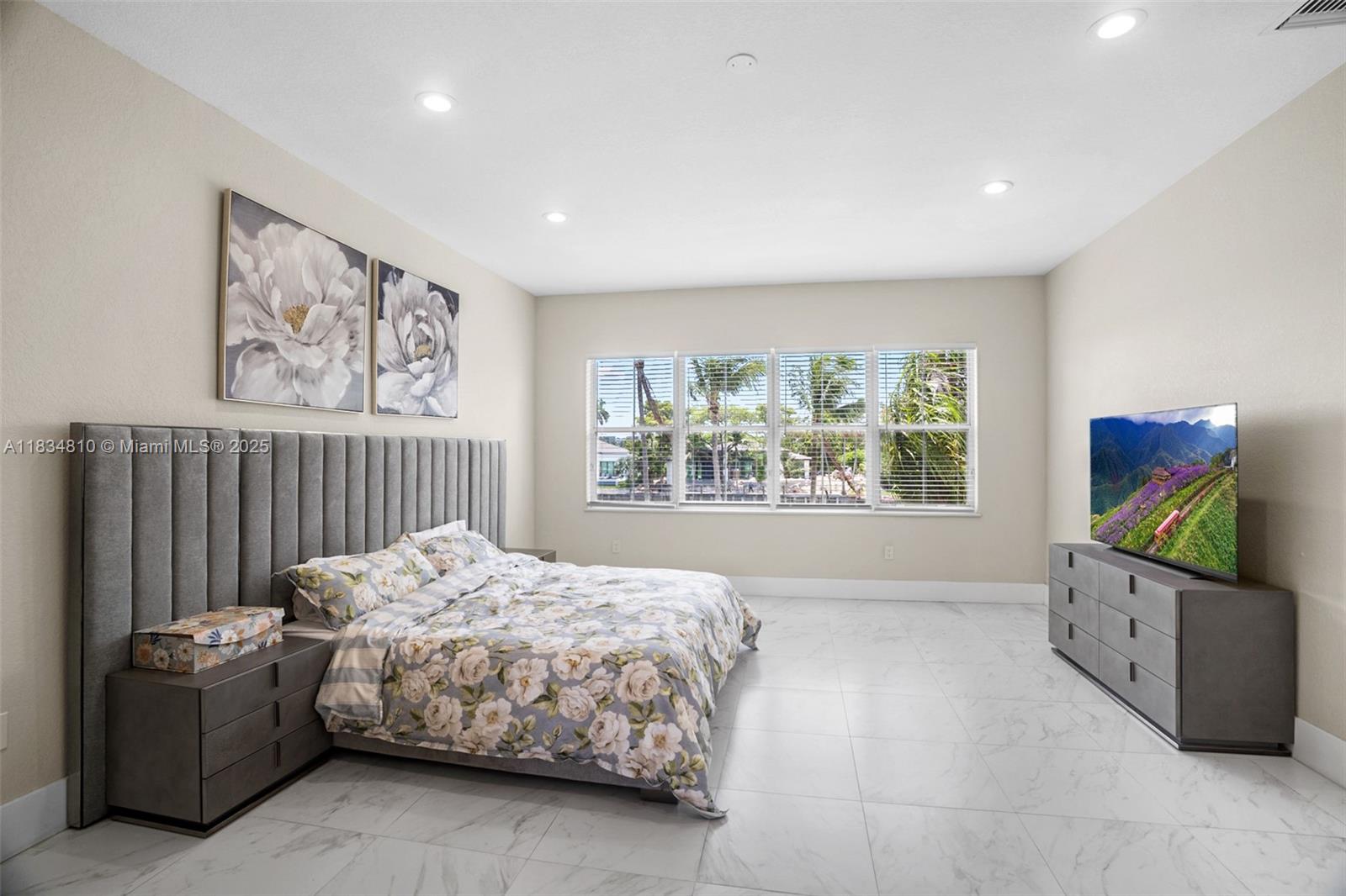 THREE ISLANDS 3RD SECTION - Residential Lease