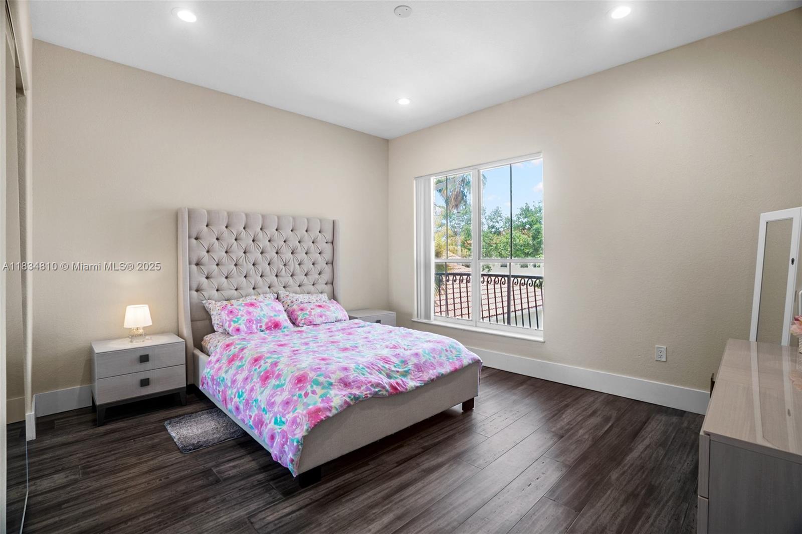 THREE ISLANDS 3RD SECTION - Residential Lease