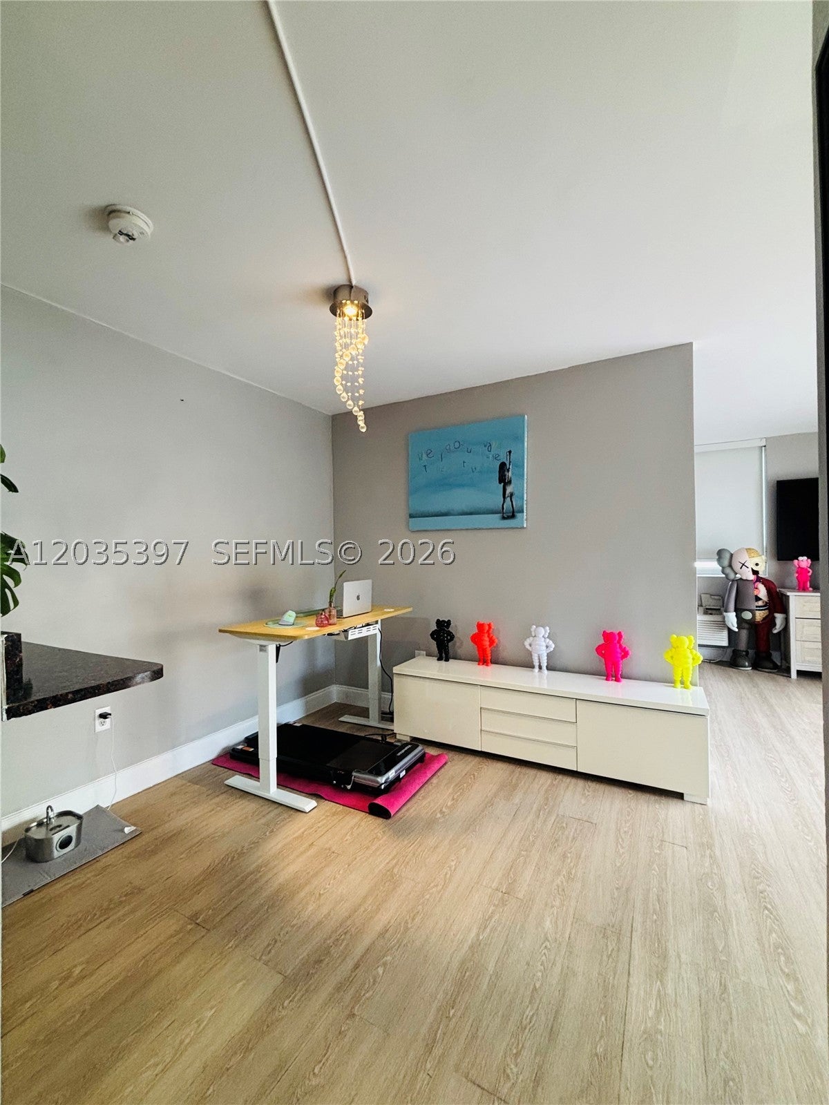 1255 Collins Ave 208