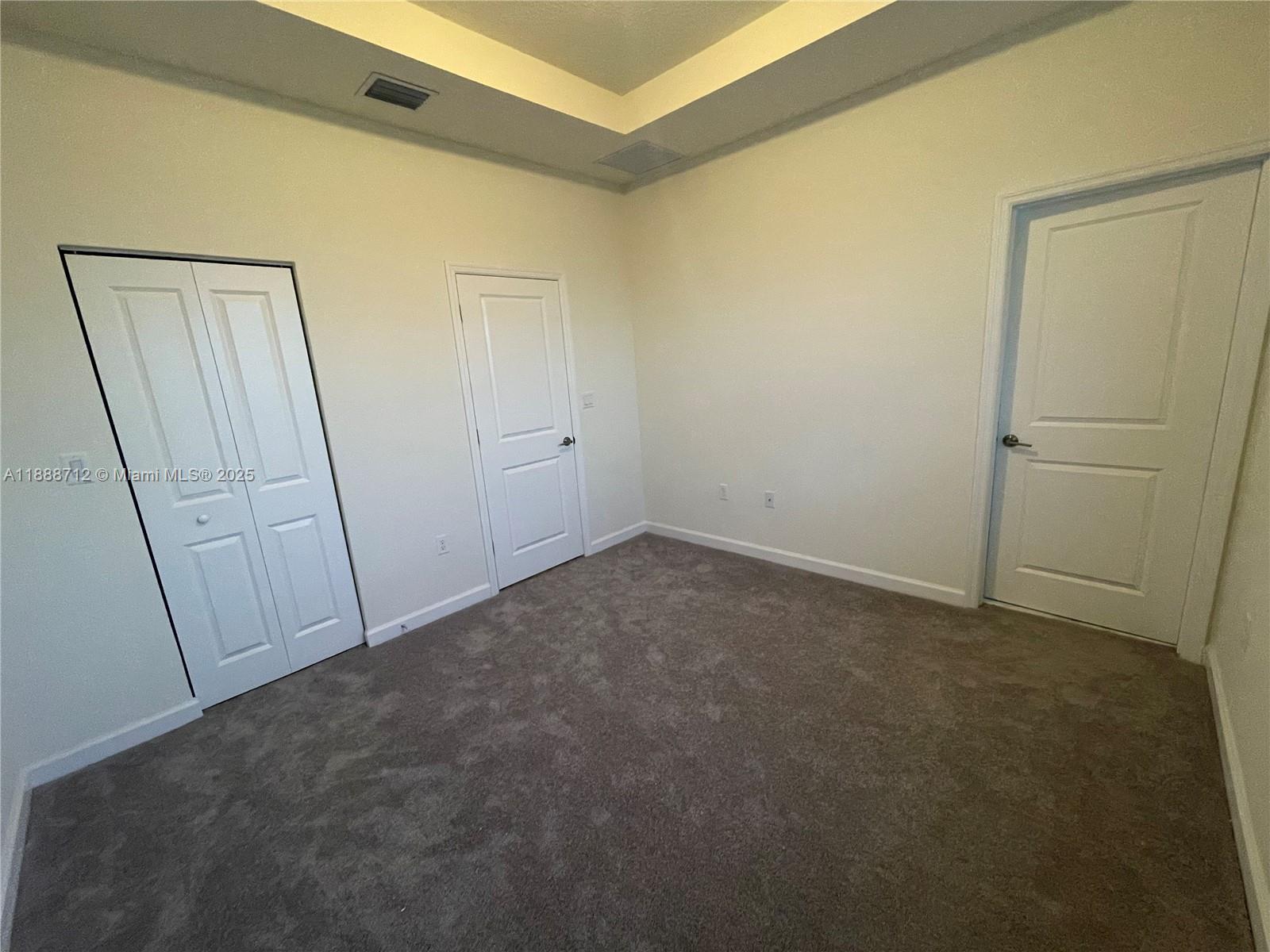 AQUABELLA NORTH - Residential Lease