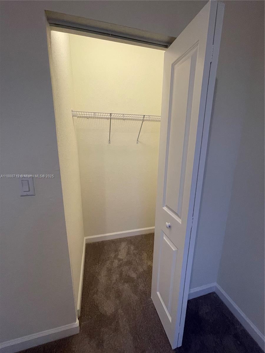 AQUABELLA NORTH - Residential Lease