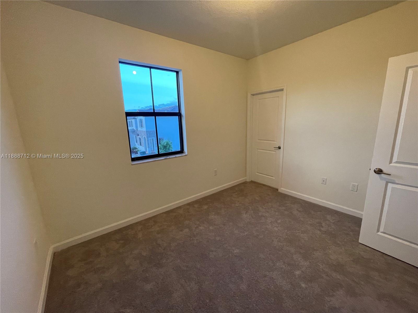 AQUABELLA NORTH - Residential Lease