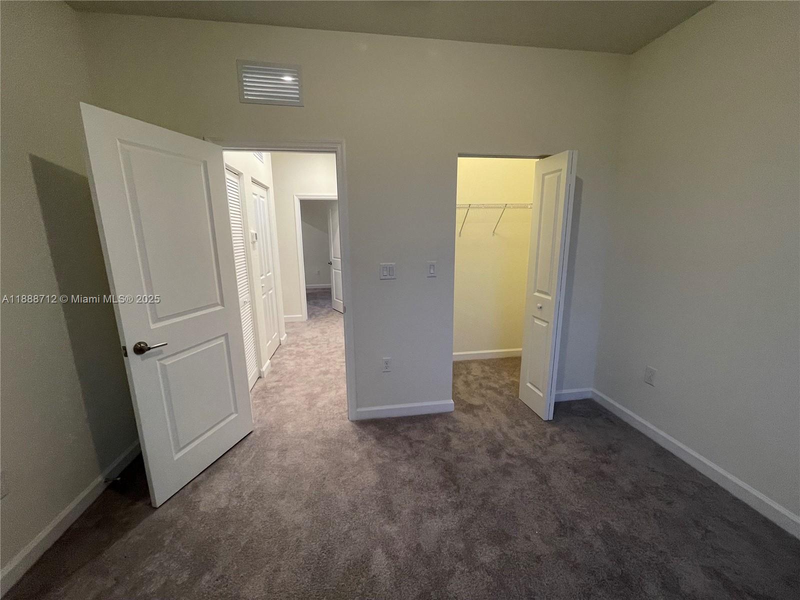 AQUABELLA NORTH - Residential Lease