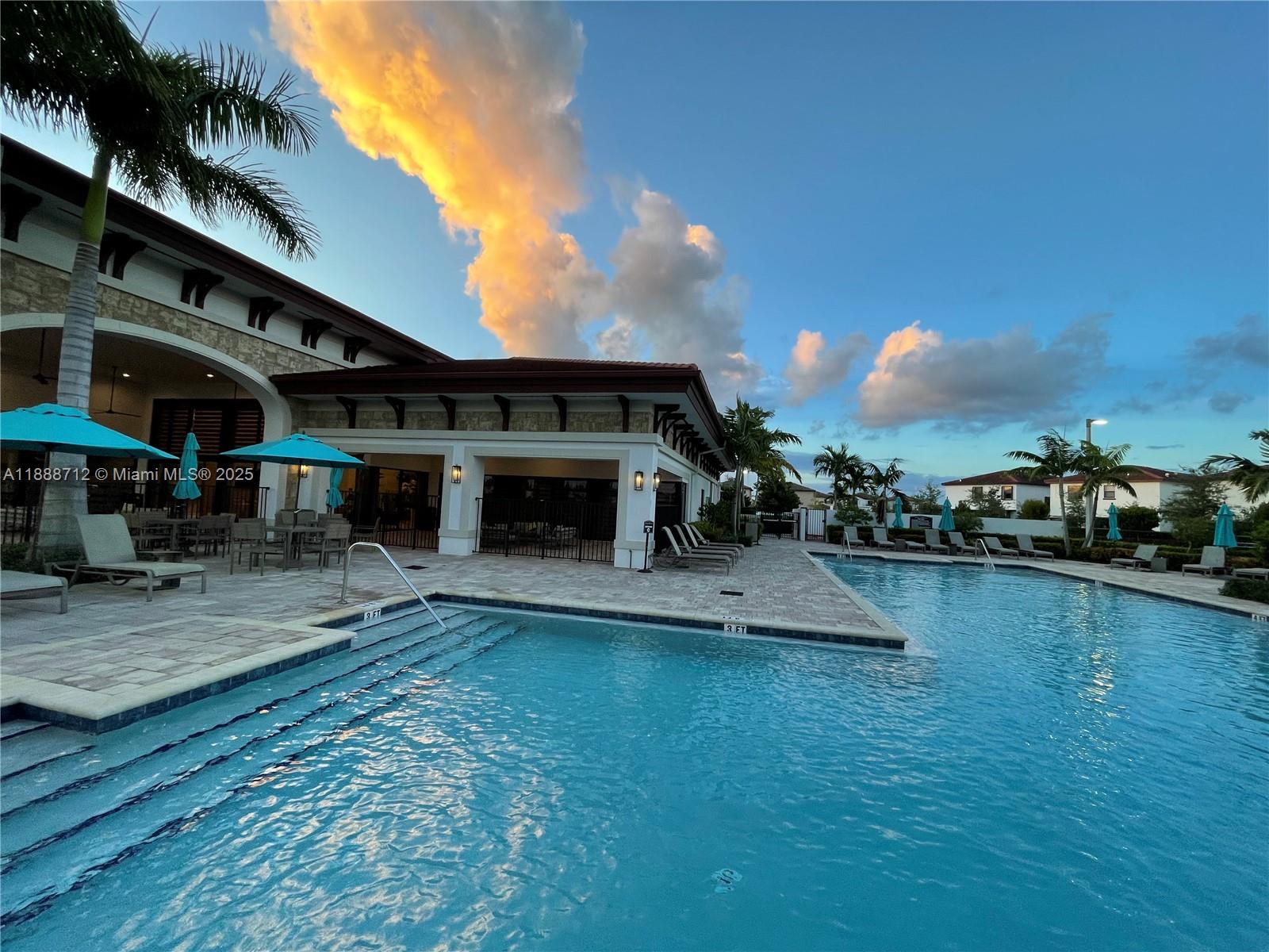AQUABELLA NORTH - Residential Lease