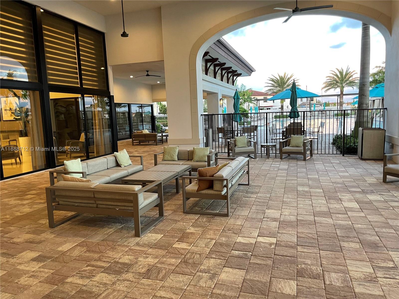 AQUABELLA NORTH - Residential Lease