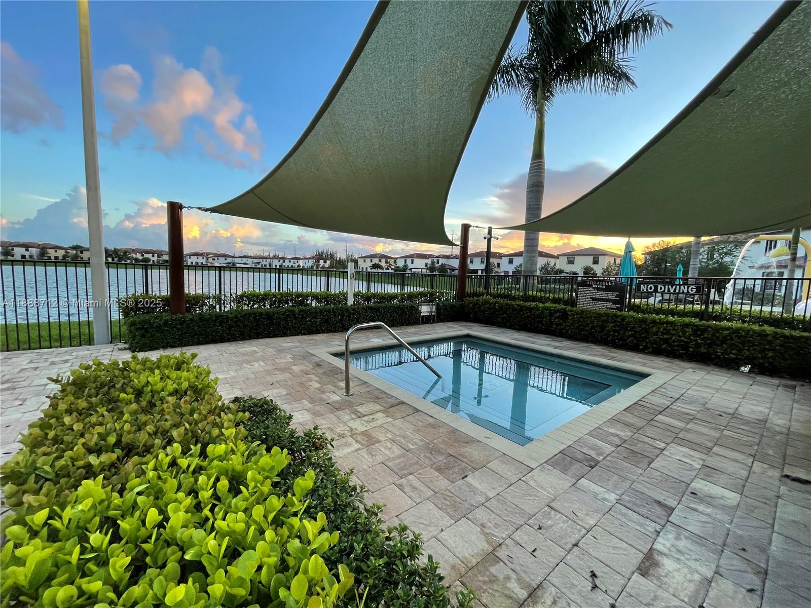 AQUABELLA NORTH - Residential Lease