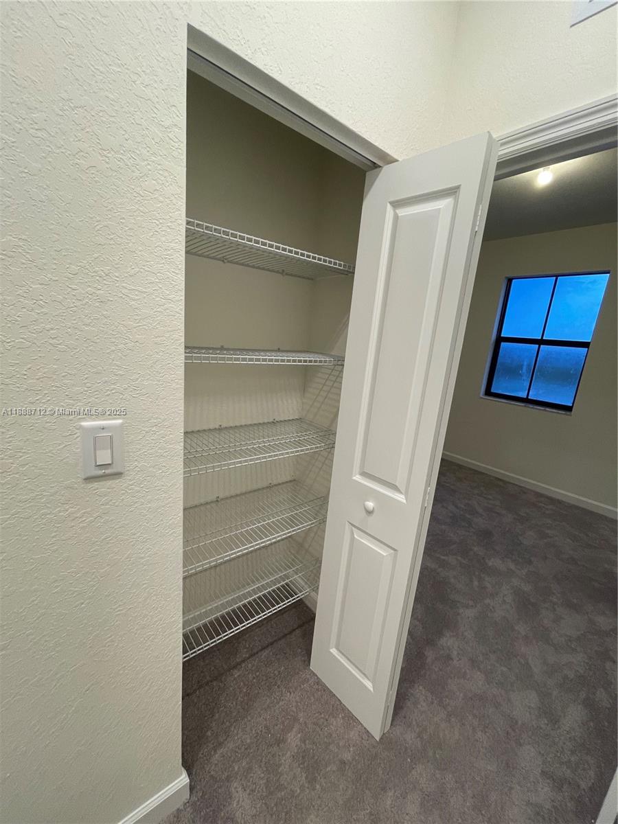 AQUABELLA NORTH - Residential Lease