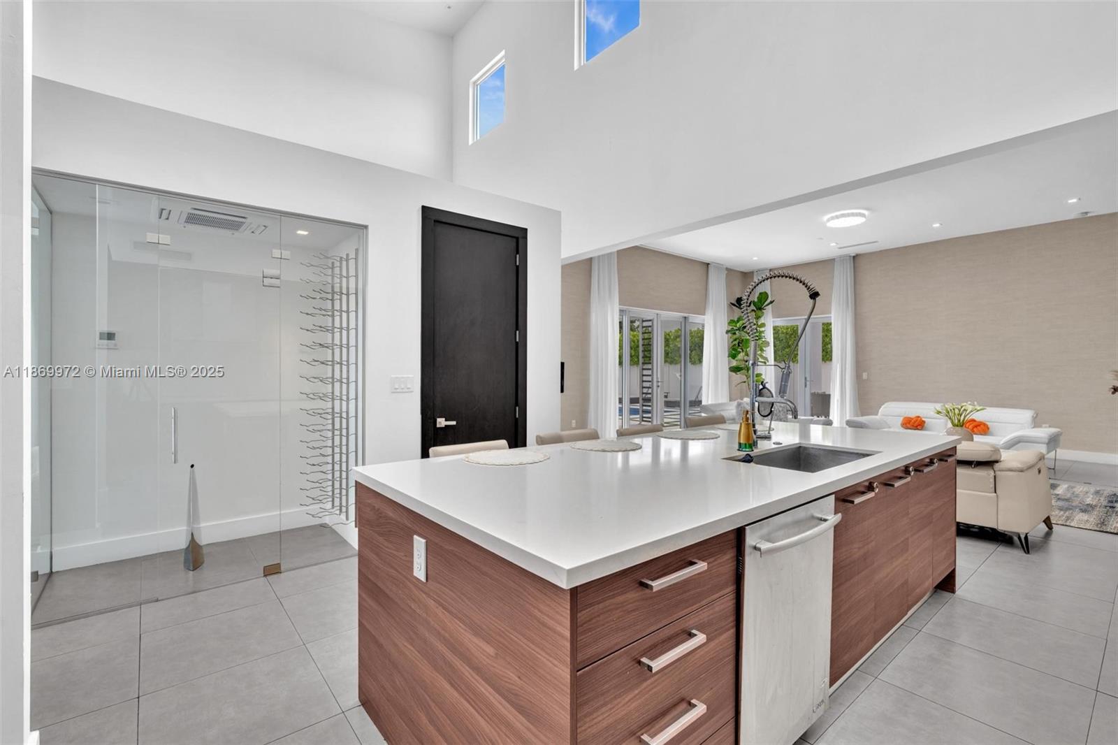 OASIS PARK SQUARE AT DORA - Residential