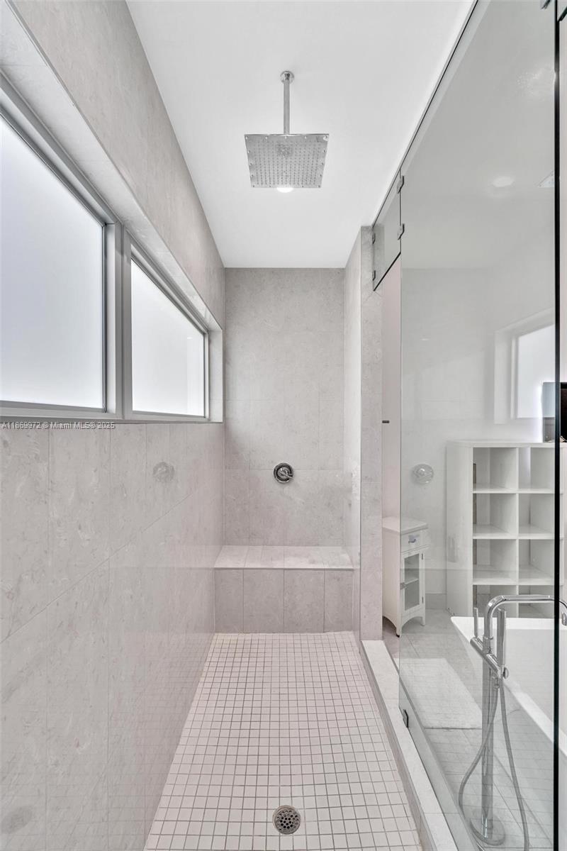 OASIS PARK SQUARE AT DORA - Residential