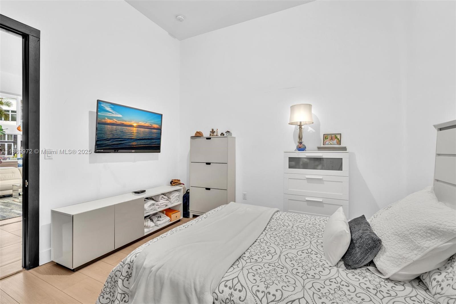 OASIS PARK SQUARE AT DORA - Residential