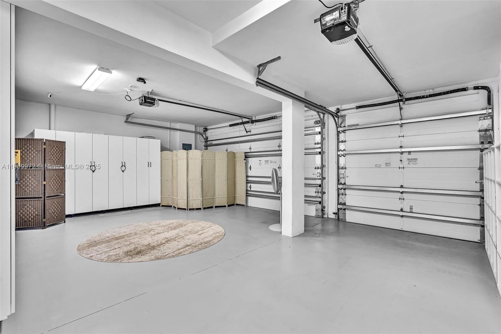 OASIS PARK SQUARE AT DORA - Residential