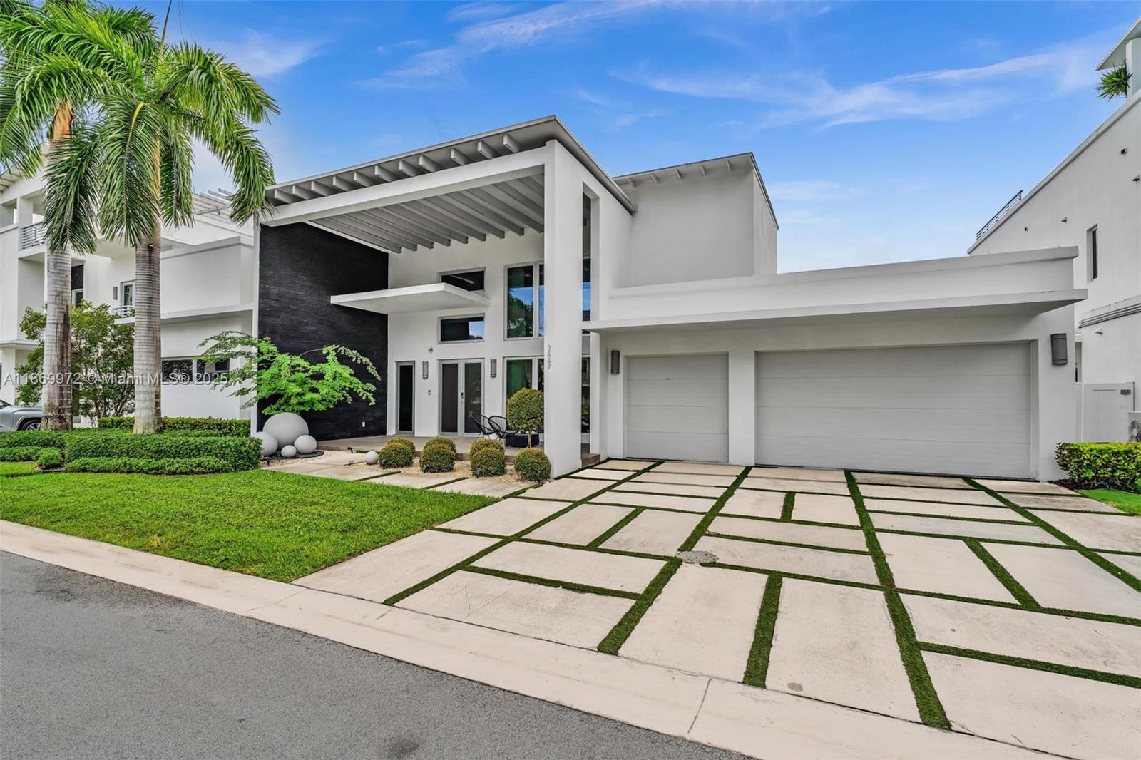 OASIS PARK SQUARE AT DORA - Residential