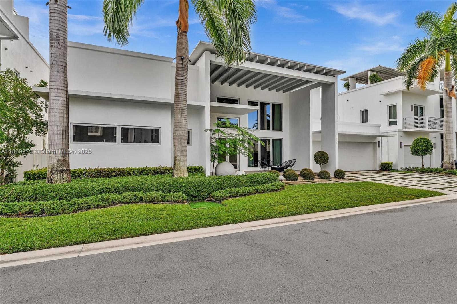 OASIS PARK SQUARE AT DORA - Residential