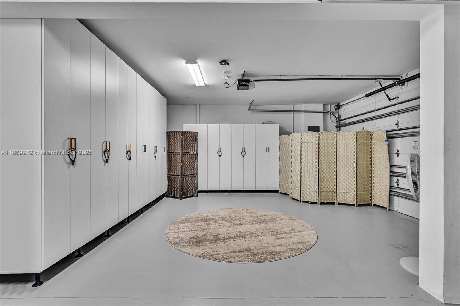 OASIS PARK SQUARE AT DORA - Residential