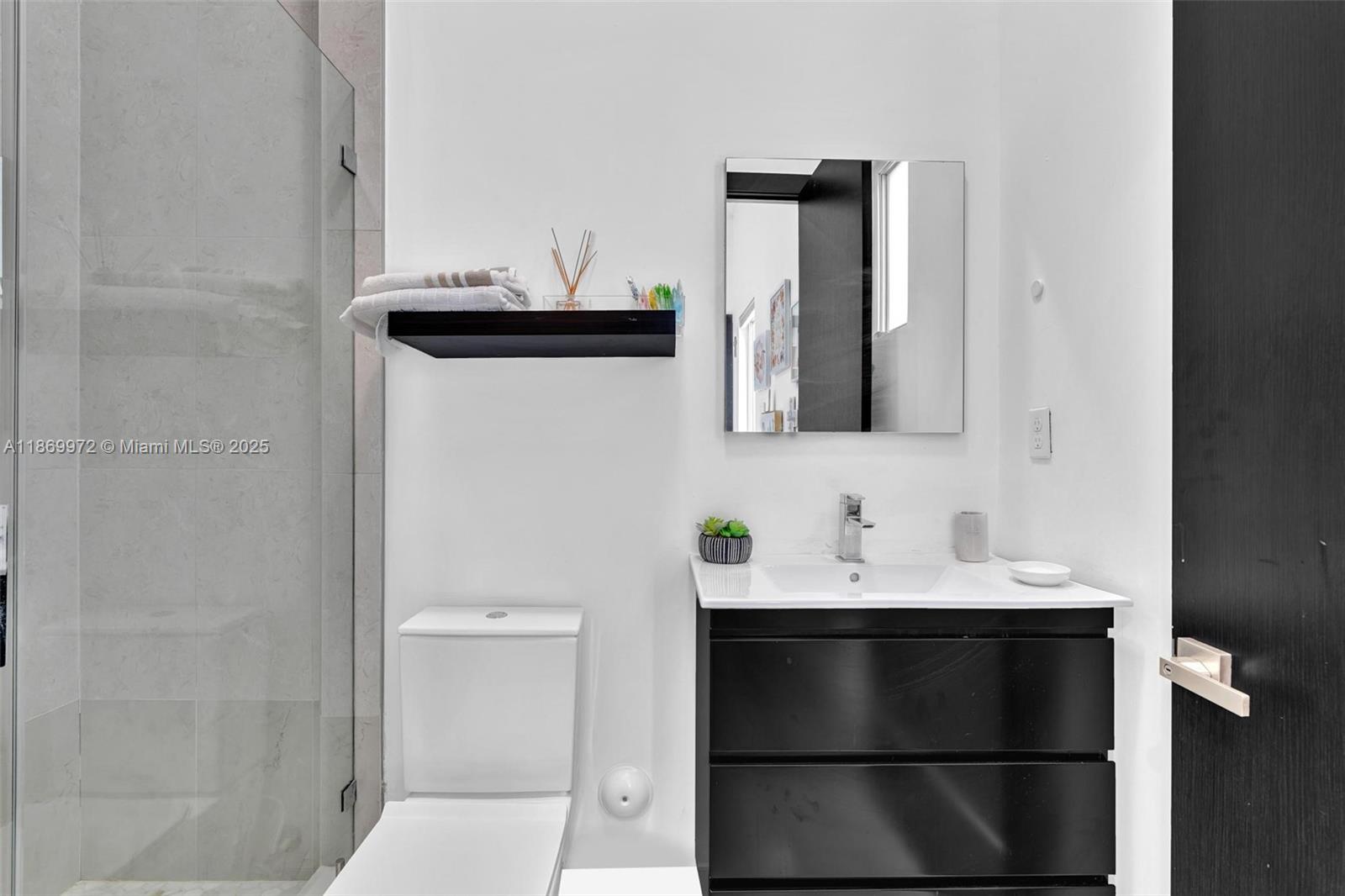 OASIS PARK SQUARE AT DORA - Residential