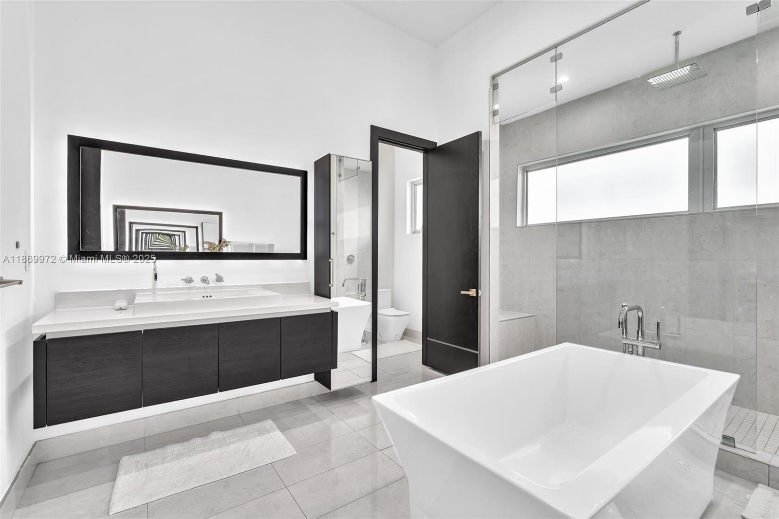 OASIS PARK SQUARE AT DORA - Residential