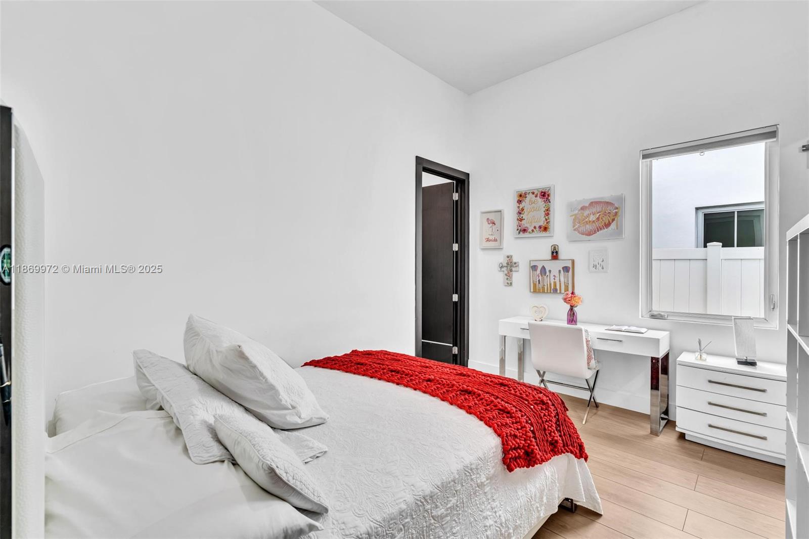 OASIS PARK SQUARE AT DORA - Residential