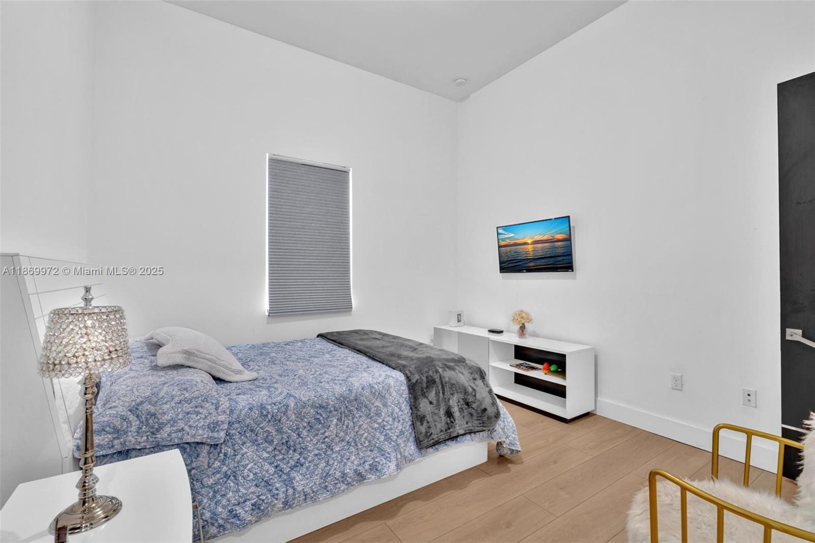 OASIS PARK SQUARE AT DORA - Residential