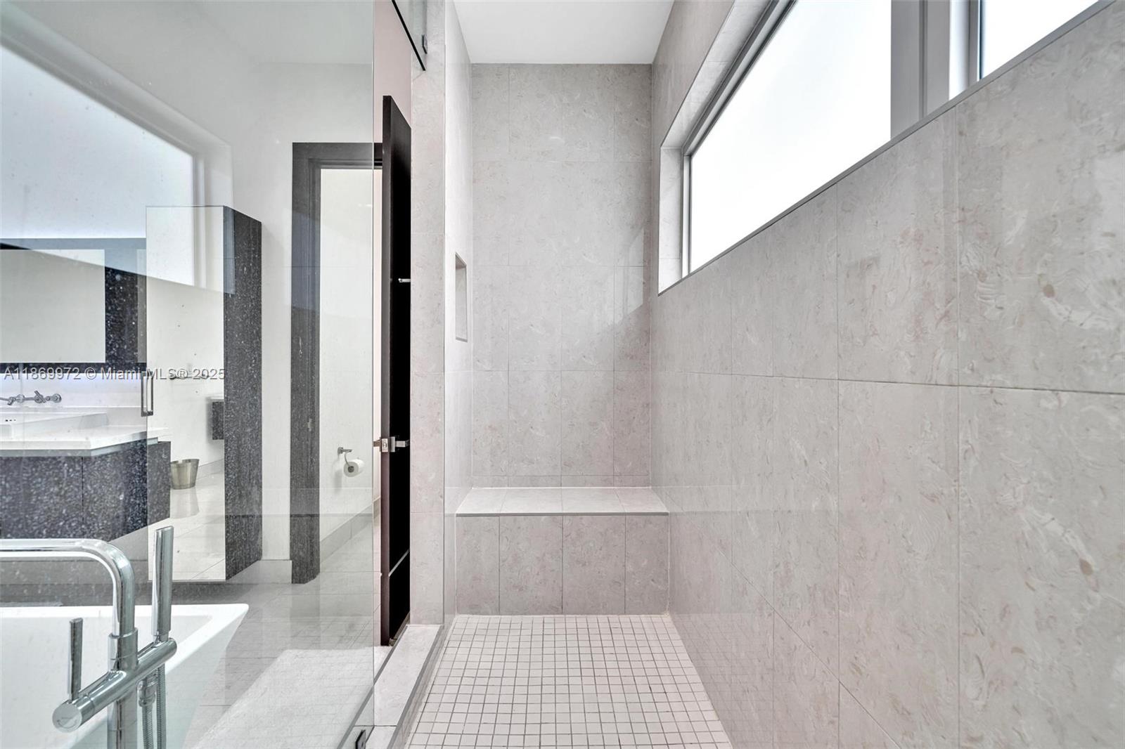 OASIS PARK SQUARE AT DORA - Residential