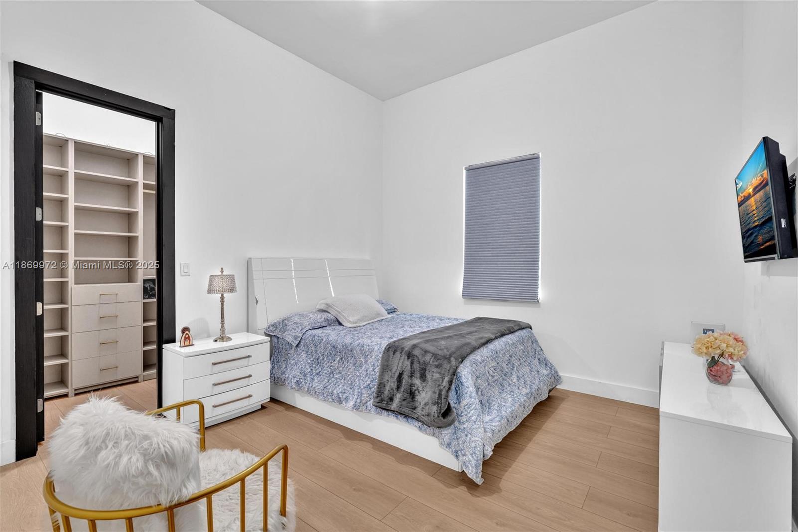 OASIS PARK SQUARE AT DORA - Residential