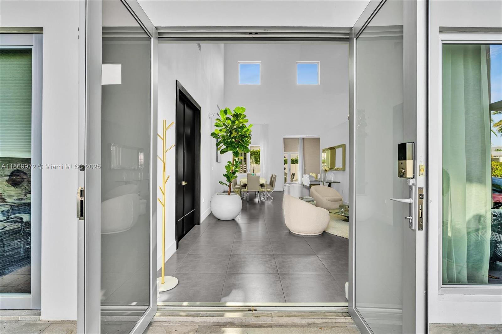 OASIS PARK SQUARE AT DORA - Residential