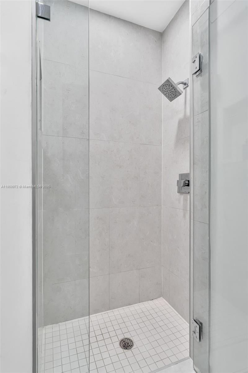 OASIS PARK SQUARE AT DORA - Residential