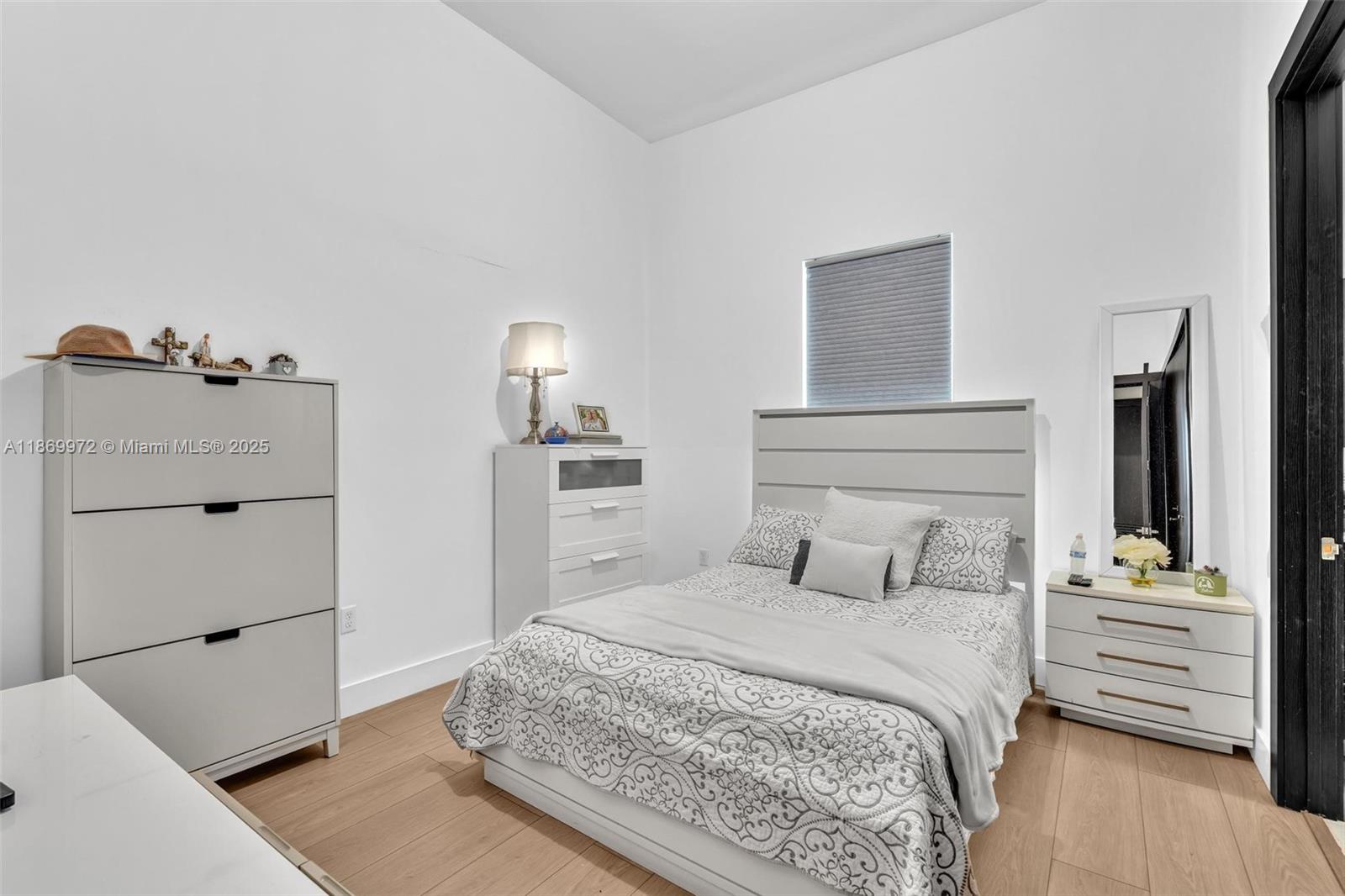 OASIS PARK SQUARE AT DORA - Residential