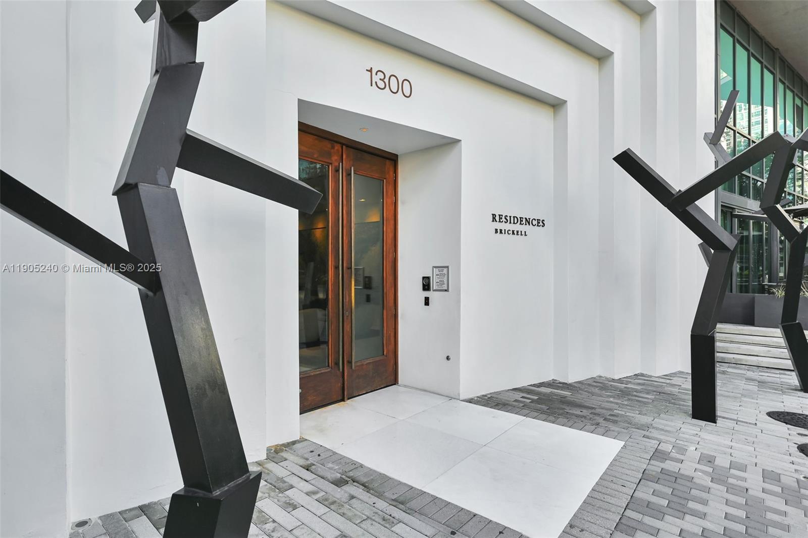 1300 S MIAMI AVENUE CONDO - Residential Lease