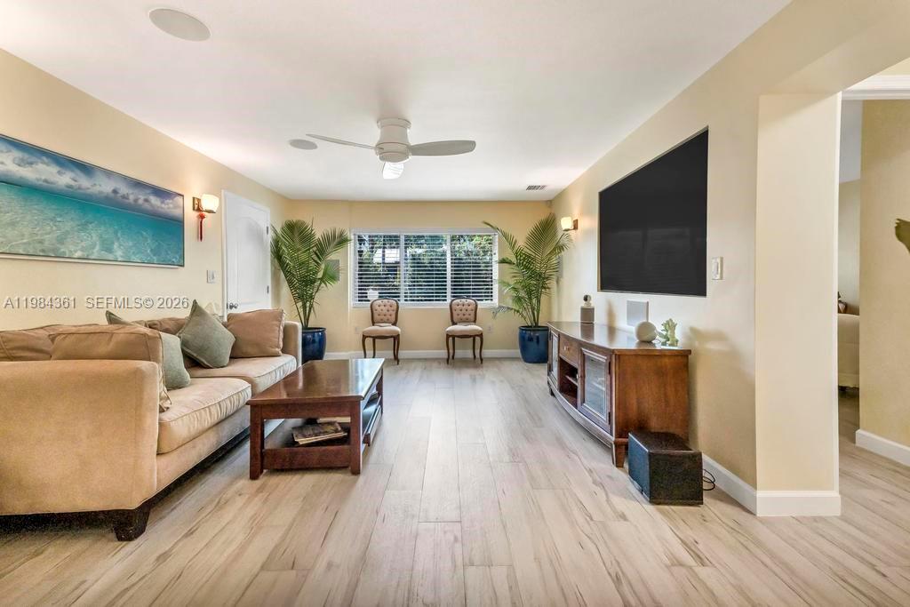 DANIA HEIGHTS EXT - Residential