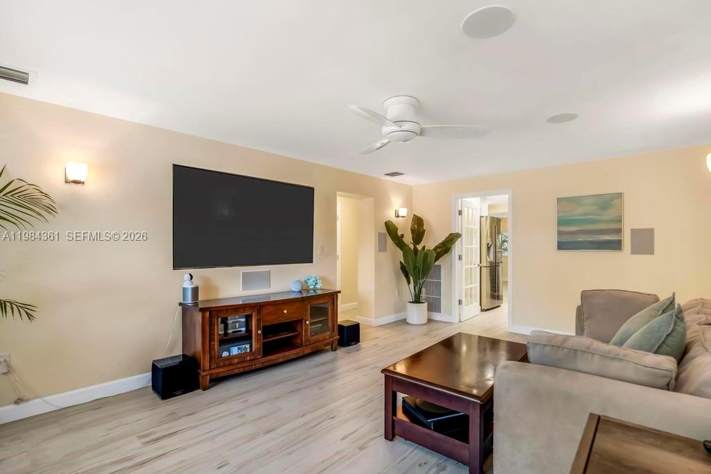 DANIA HEIGHTS EXT - Residential