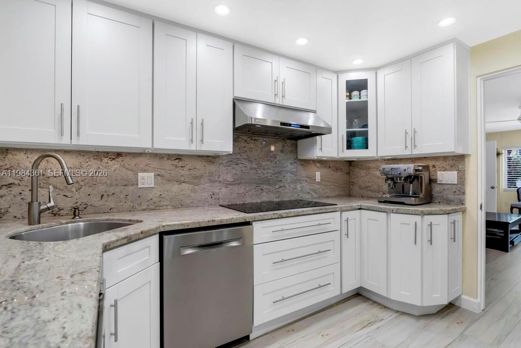 DANIA HEIGHTS EXT - Residential