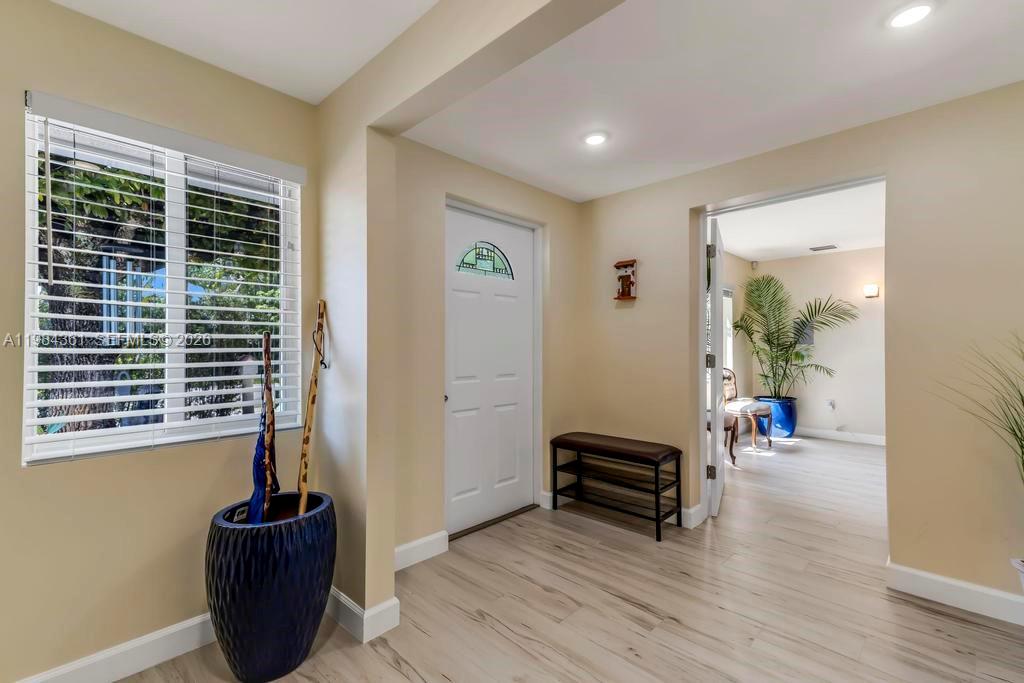 DANIA HEIGHTS EXT - Residential