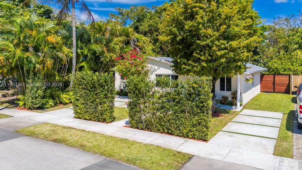 DANIA HEIGHTS EXT - Residential