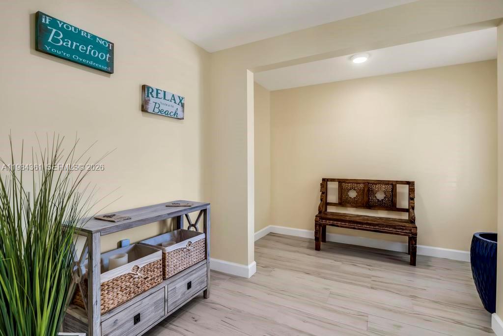 DANIA HEIGHTS EXT - Residential