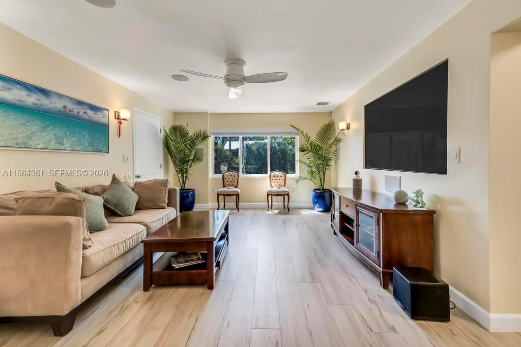 DANIA HEIGHTS EXT - Residential