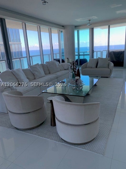17121 Collins Ave 2808