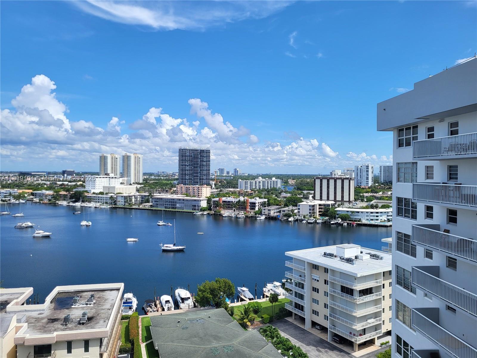 137 Golden Isles Dr 1510