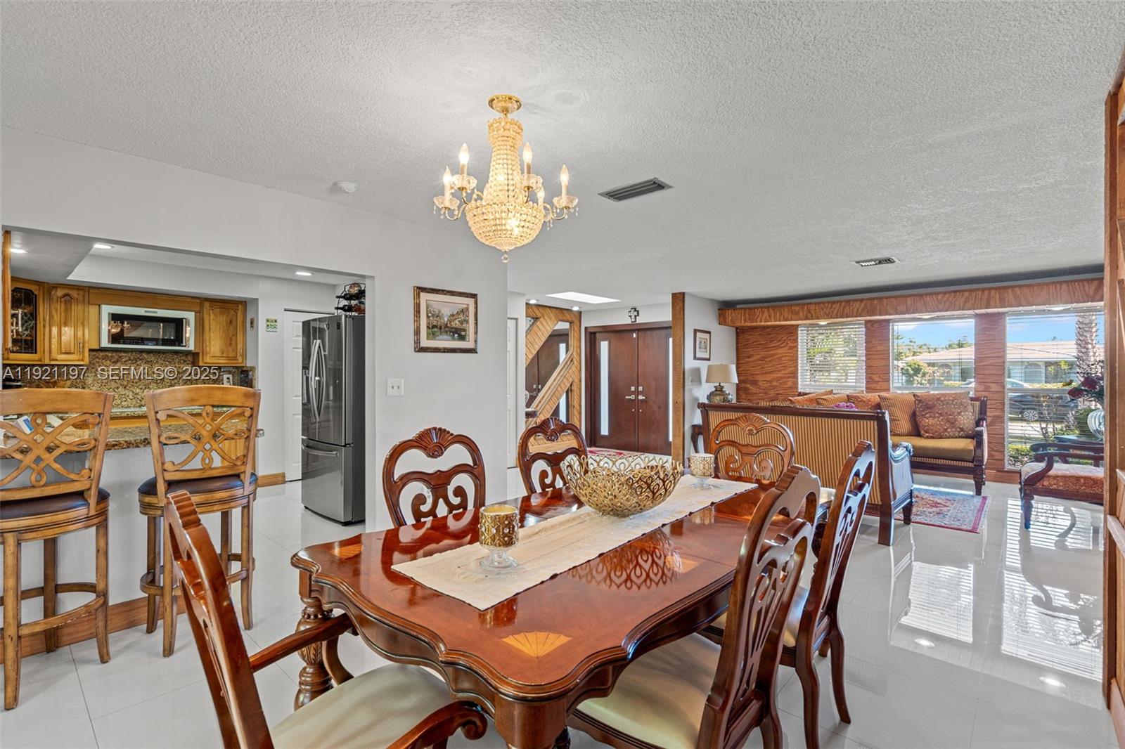 KENDALE LAKES NORTH SEC 4 - Residential