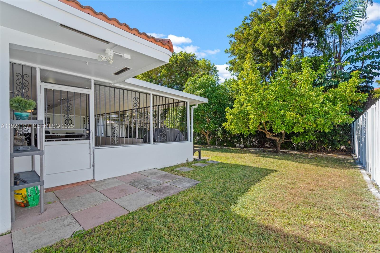 KENDALE LAKES NORTH SEC 4 - Residential