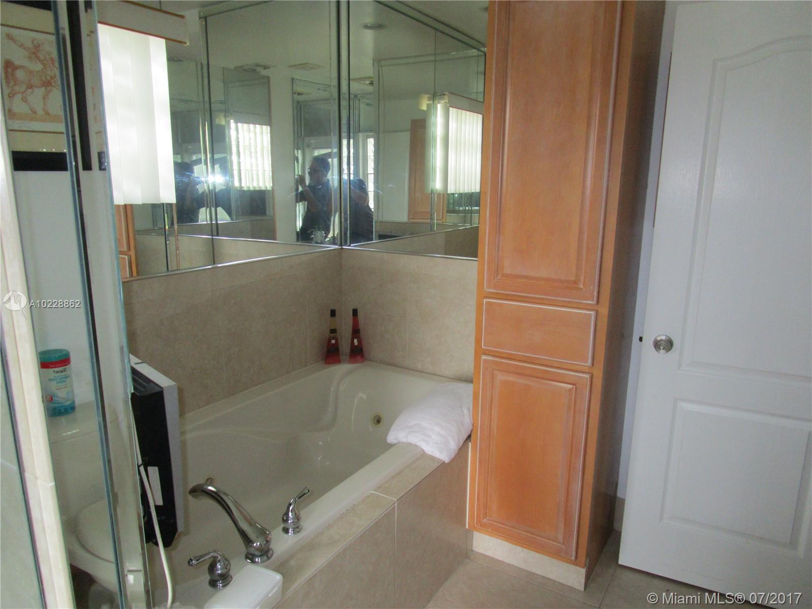 BONAVENTURE LAKES ADD 2 - Residential